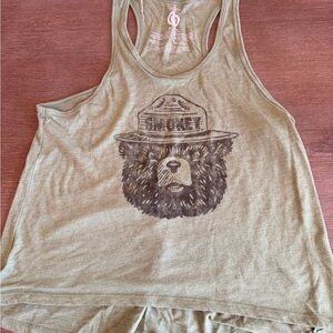 Smokey Bear Graphic Tank Top size M